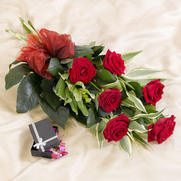 Six roses rouges  