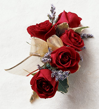 BOUTONNIERE DE ROSES BONHEUR VERITABLE